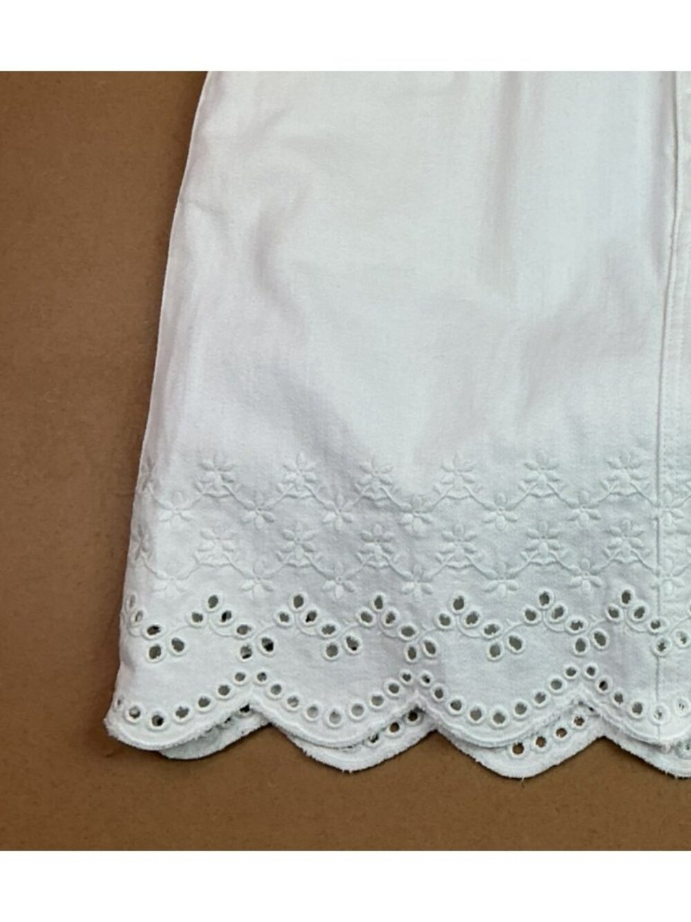 J.Crew White Denim Mini Skirt With Embroidered Eyelet Hem Size 28 - Picture 5 of 9
